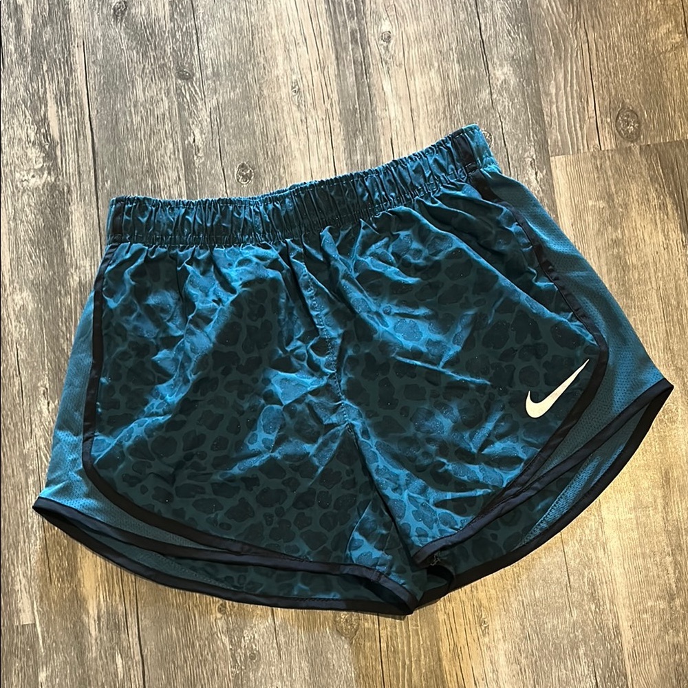 Small Nike glitter running shorts